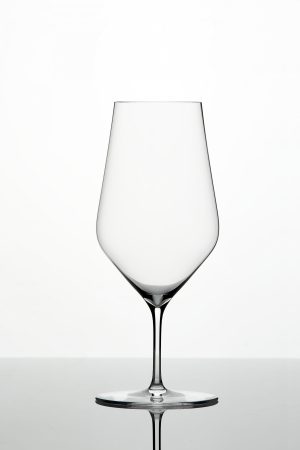 Verre à eau Zalto en cristal soufflé bouche, idéal pour accompagner eau, jus ou boissons non alcoolisées avec élégance.